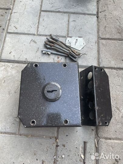 Замок гаражный