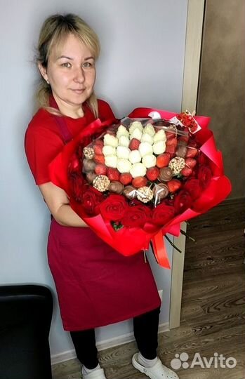 Букет из клубники и клубники в шоколаде