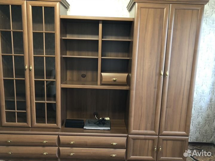 Стенка в гостиную