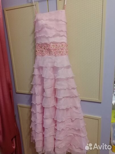 Платье нарядное