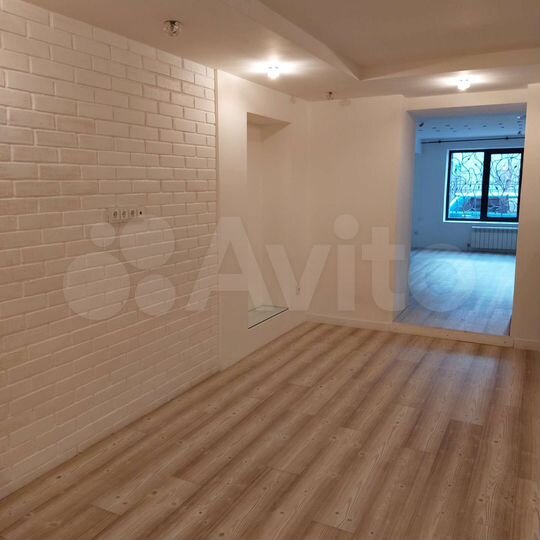 Свободного назначения, 100 м²