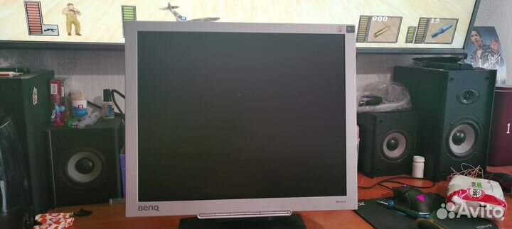 Мониторы BenQ 19, lg 17 дюймов
