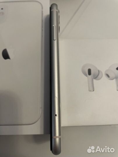 Телефон iPhone 11 128 gb