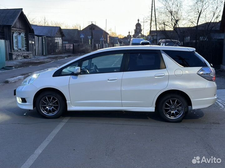 Honda Fit Shuttle 1.3 CVT, 2012, 170 000 км