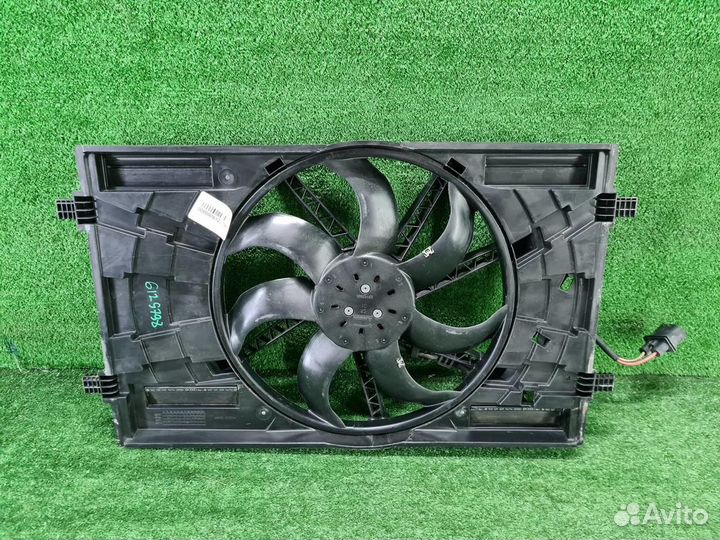Вентилятор радиатора в сборе с диффузором Volkswagen Golf