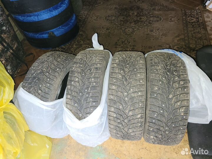 Dunlop SP Winter Ice 02 225/45 R17