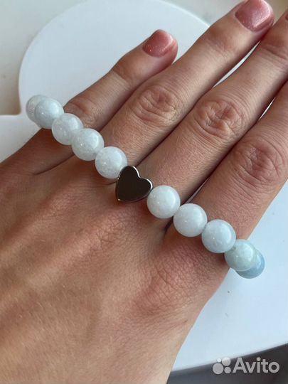 Браслет из аквамарина со вставкой