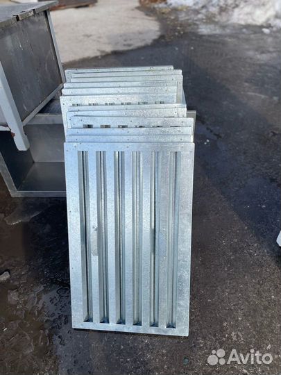 Зонт вытяжной