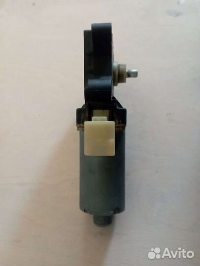 Моторчик стеклоподъемника bmw x5