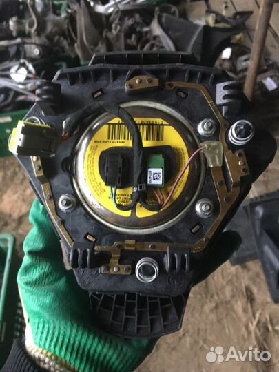 Подушка безопасности в Руль бмв Е60 BMW E60