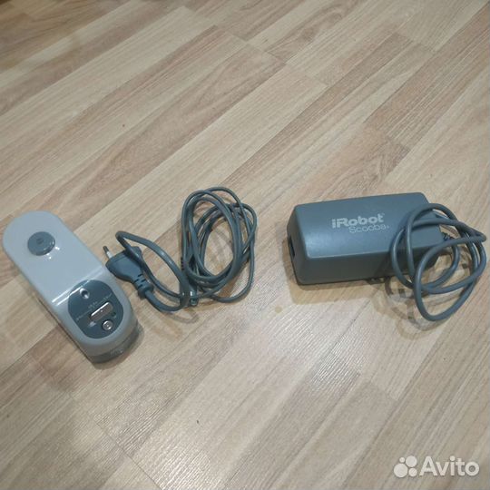 Робот пылесос IRobot Scooba 385