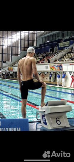 Тренер по плаванию
