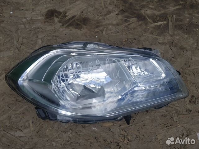 Suzuki SX4 с 2013 фара передняя правая