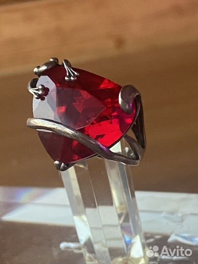 Перстень кольцо с рубином