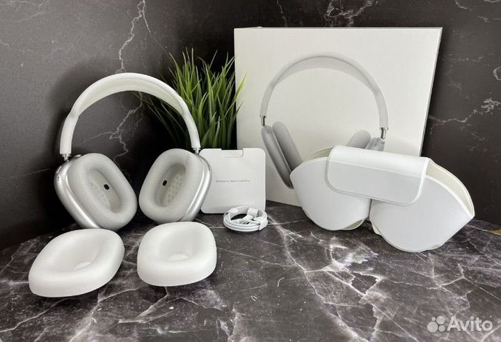 AirPods Max белые 