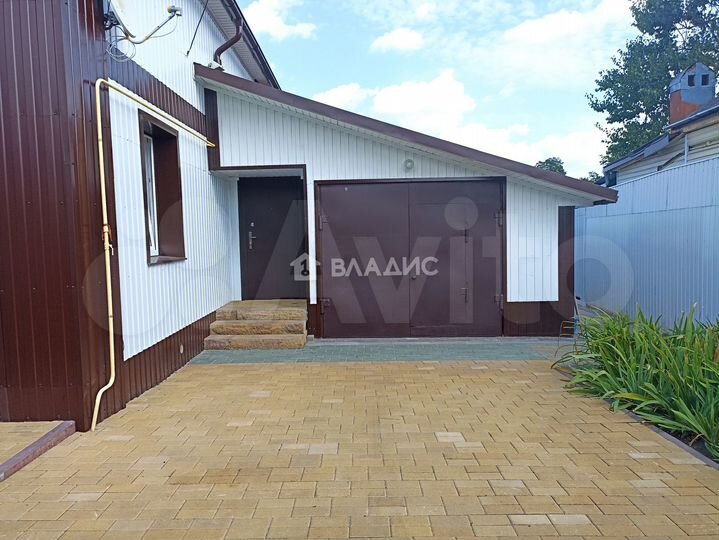 Дом 92 м² на участке 5 сот.