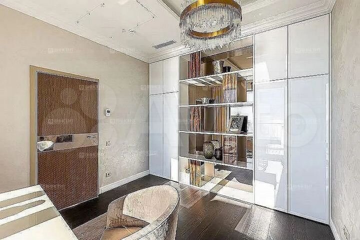 2-к. квартира, 72 м², 8/20 эт.