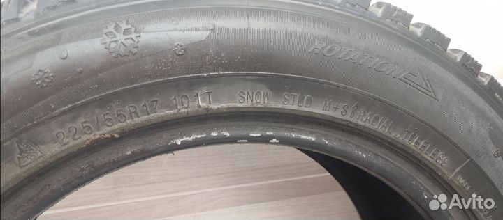 Kumho I'Zen Stud Snow KW11 225/55 R17