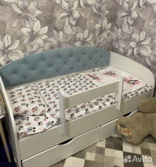 Кровать детская, диван