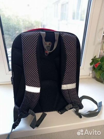 Рюкзак школьный