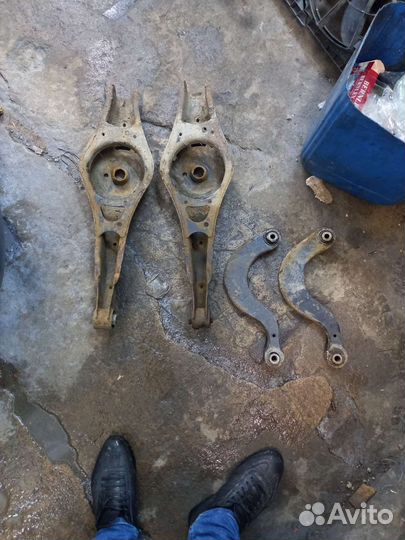 Volkswagen jetta 6 Рычаг задний подвеска