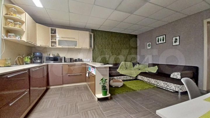 Дом 238 м² на участке 20 сот.