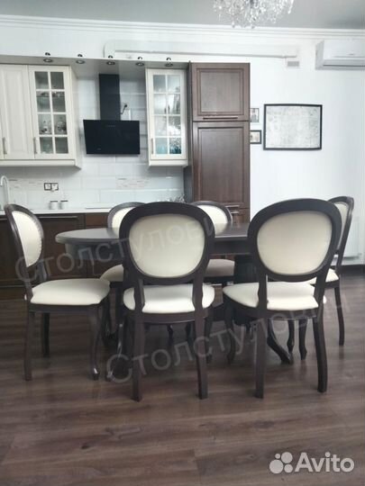 Столы и стулья