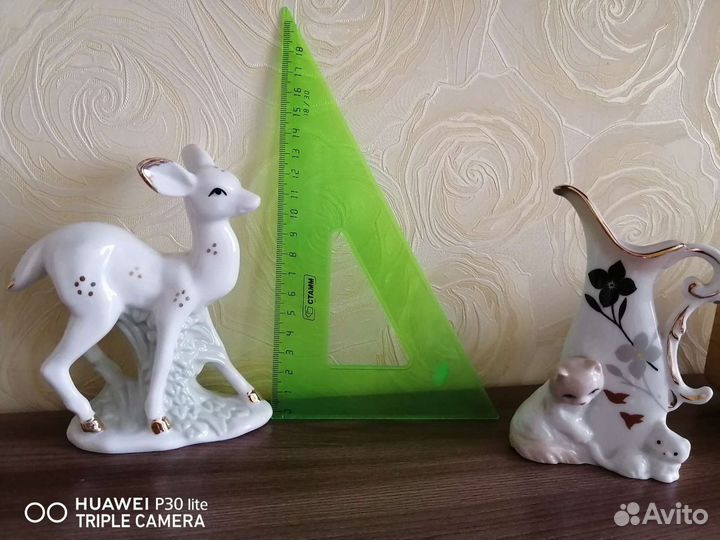 Фарфоровые статуэтки Олень и ваза