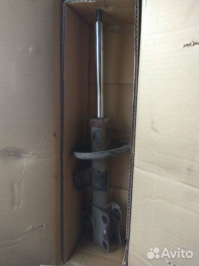 Амортизатор оригинал Сузуки Гранд Витара