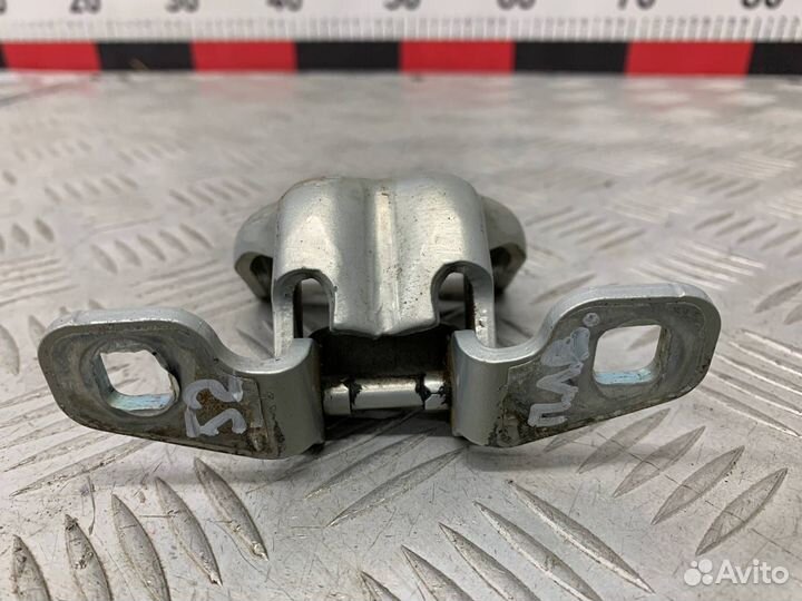 Б/У петля двери передний левый Renault Logan 1