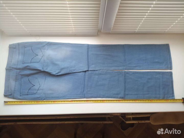 Джинсы женские новые 44 W28 S размер