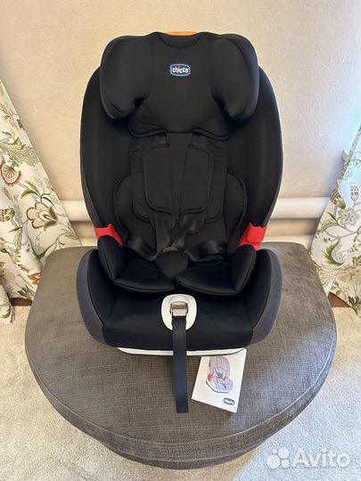 Автокресло chicco yuniverse 9-36 кг