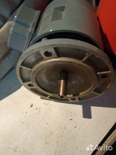 Электродвигатель