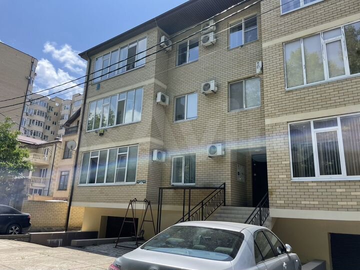 2-к. квартира, 55,5 м², 1/3 эт.