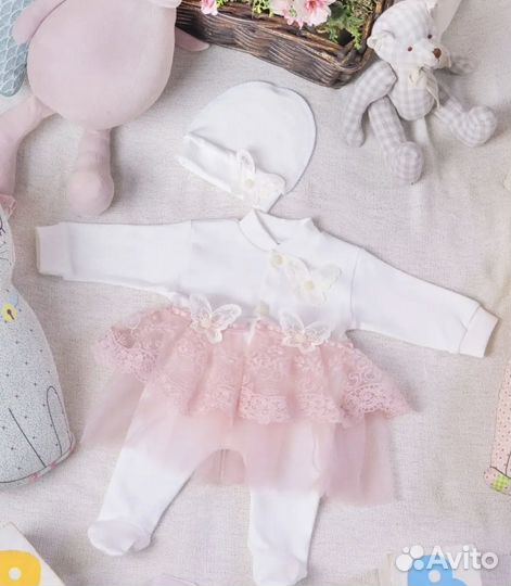 Комплект на выписку для девочки