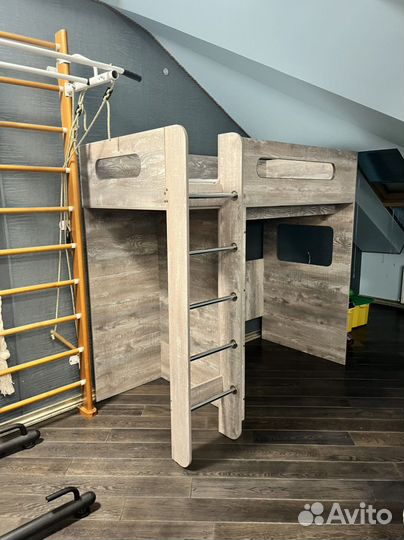 Кровать -чердак двухэтажная 190*90