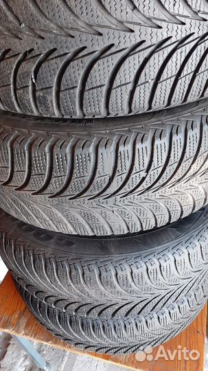 Goodyear UltraGrip 205/55 R16