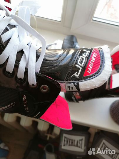 Коньки хоккейные 43 размер bauer select