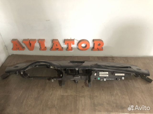 Панель торпедо Mercedes c 219