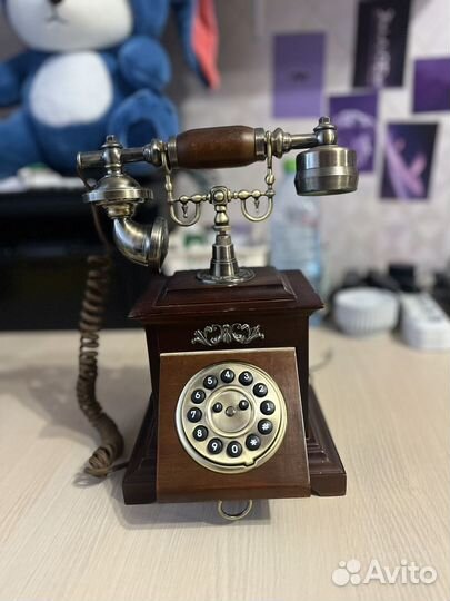 Телефон старинный проводной, стационарный