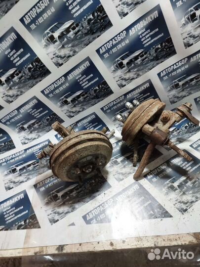 Кулак задний Hyundai Accent