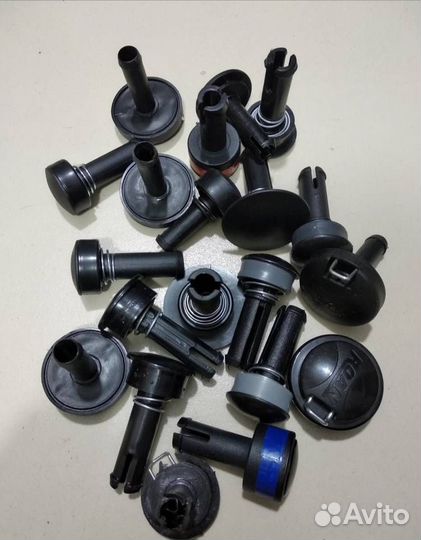 Втулки - фиксаторы на колеса детских колясок