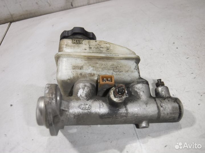 Цилиндр тормозной главный Hyundai Elantra 3