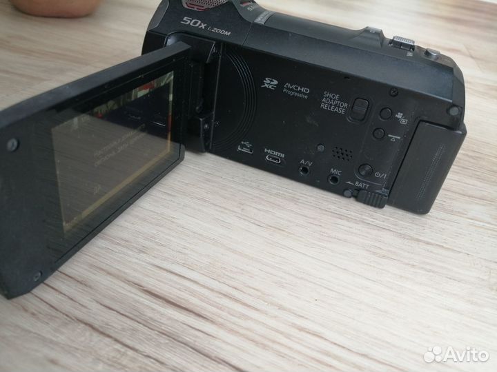 Panasonic HC V760