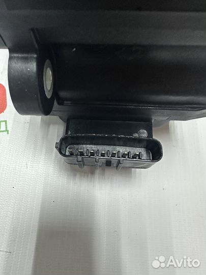 Актуатор включения раздаточной коробки TLC200 Lexu