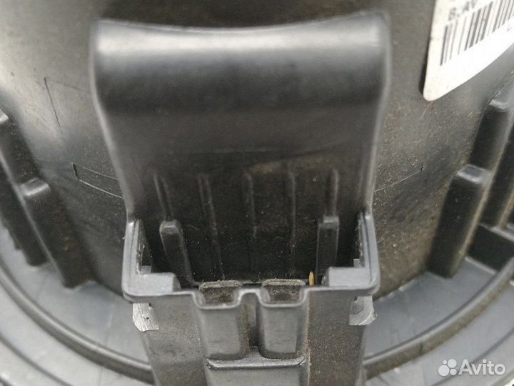 Моторчик печки для Peugeot-Citroen 407 L5771000