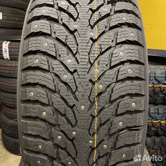 Ikon Tyres Autograph Ice 9 SUV 225/60 R17