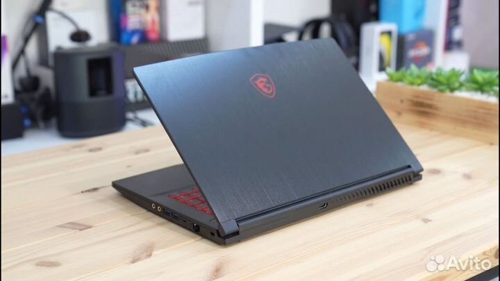 Игровой MSI 11UC-225XRU (i7-11400H, RTX 3050)