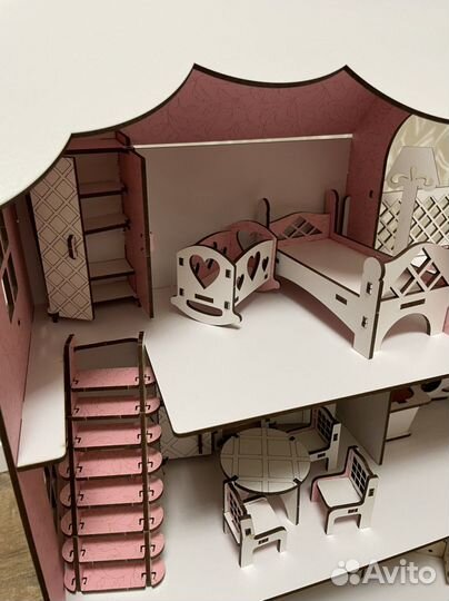 Домик кукольный