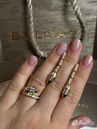 Серьги золотые Bvlgari с бриллиантами